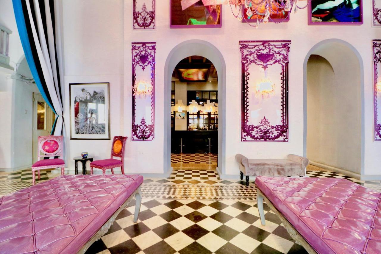Monastery Art Suites 圣胡安 外观 照片